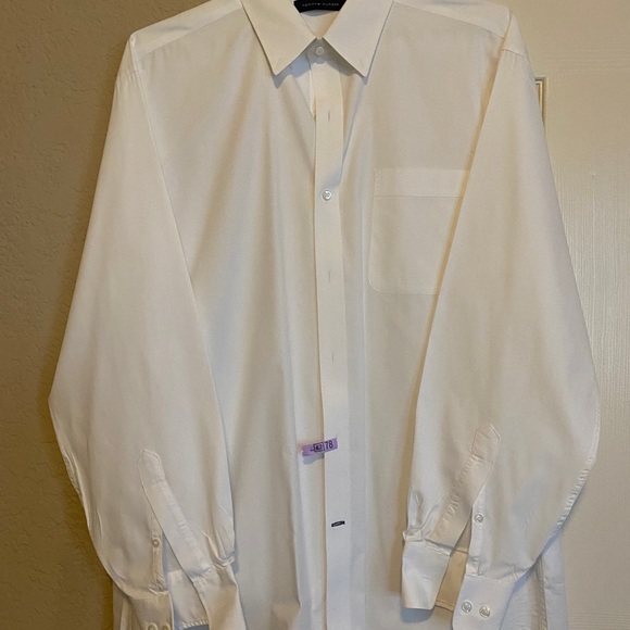 Men’s Tommy Hilfiger Dress Shirt - Picture 2 of 9